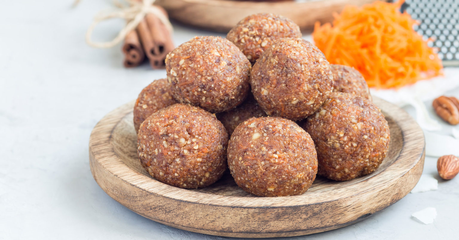 Bombones de zanahoria, avena y almendras