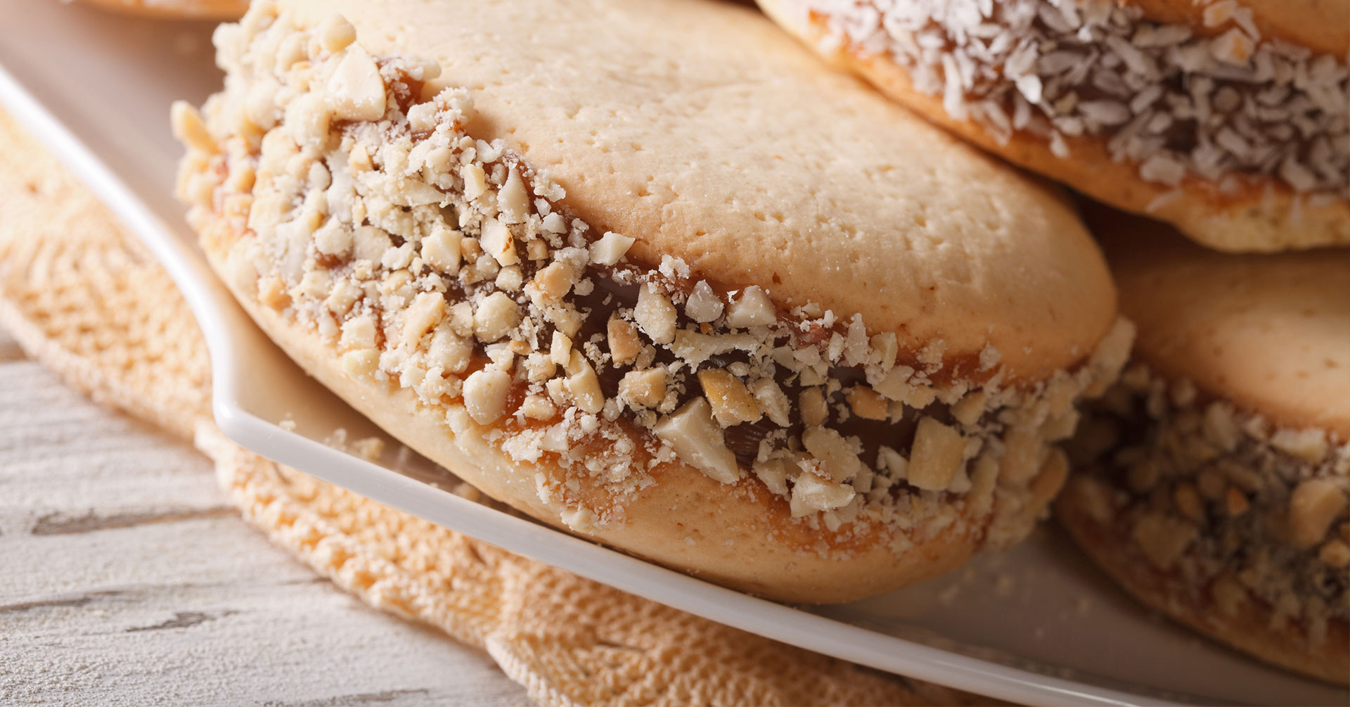 Haz unos alfajores exquisitos y saludables de coco