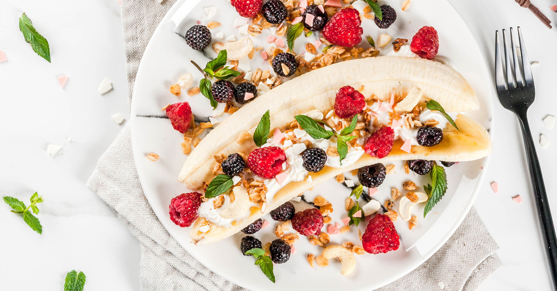 Banana split con granola