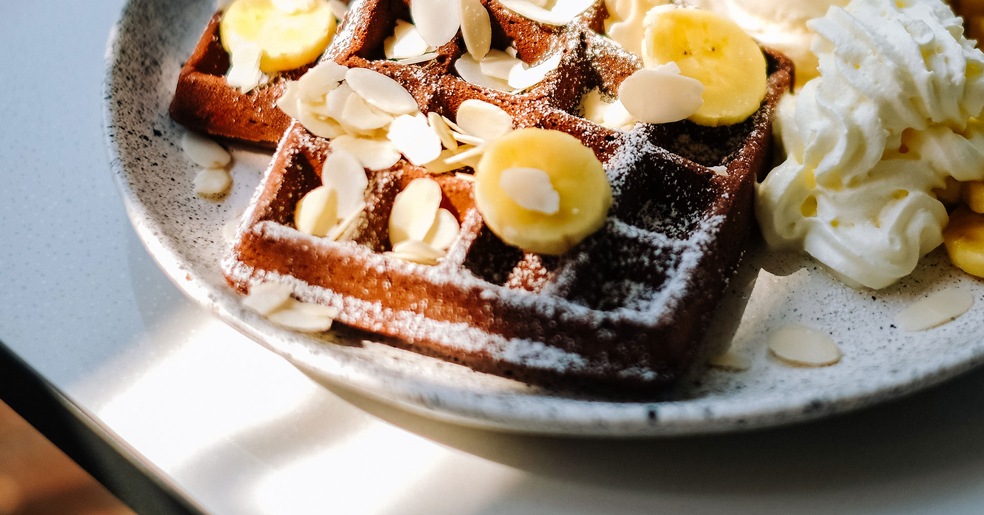 Wafles de avena, cocoa y plátano