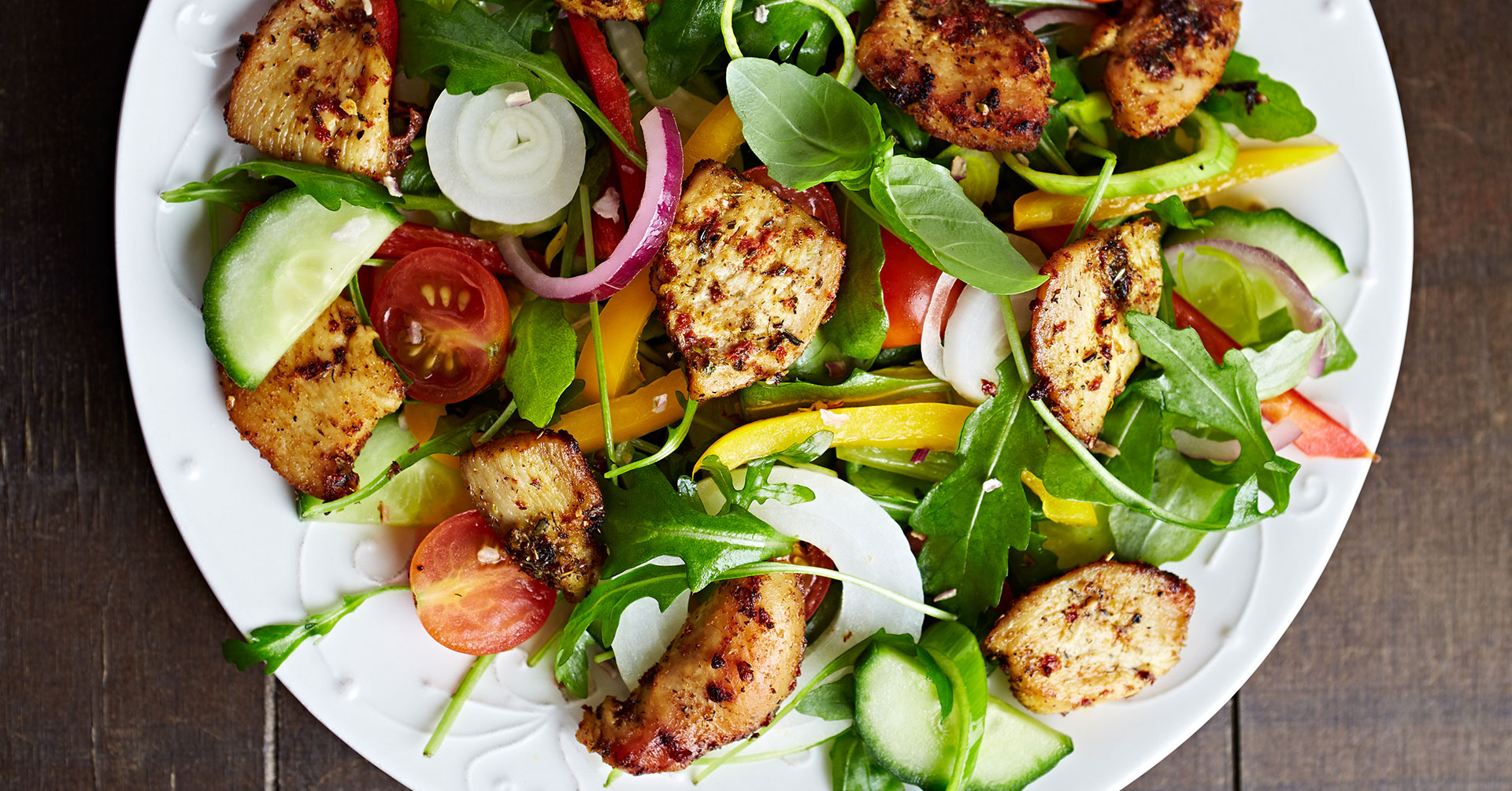 Gratinado de pollo con avena y verduras