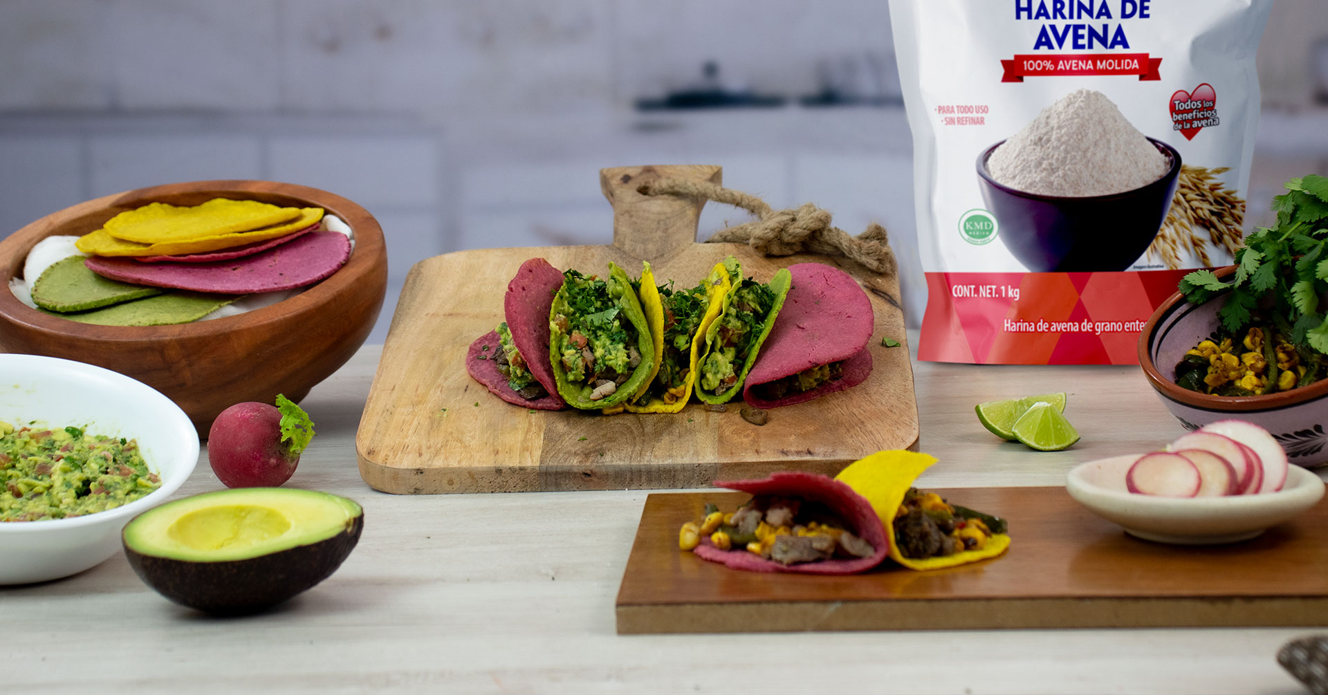 Tacos con tortilla de avena de colores