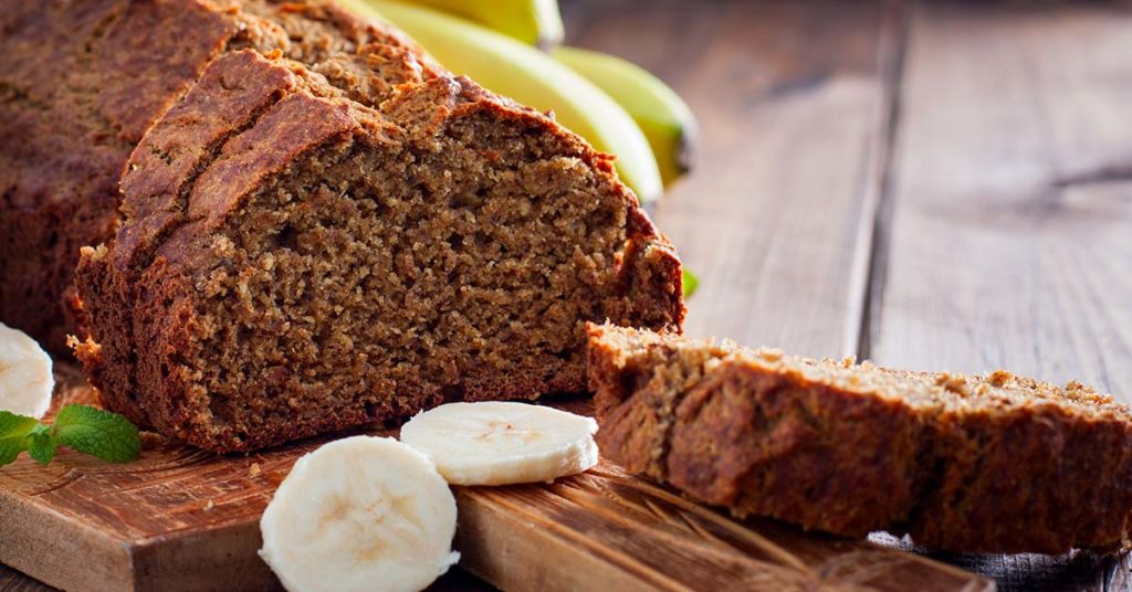 pan de plátano con rodajas