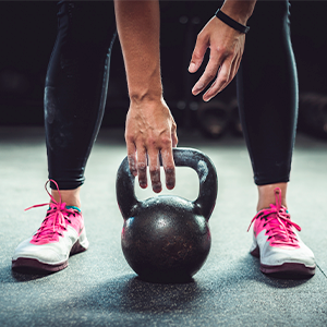 Entrenamiento de fuerza sin salir de casa, ¡tonifica tu cuerpo!