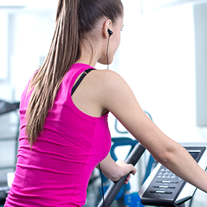 7 ejercicios de cardio en casa para estar en forma