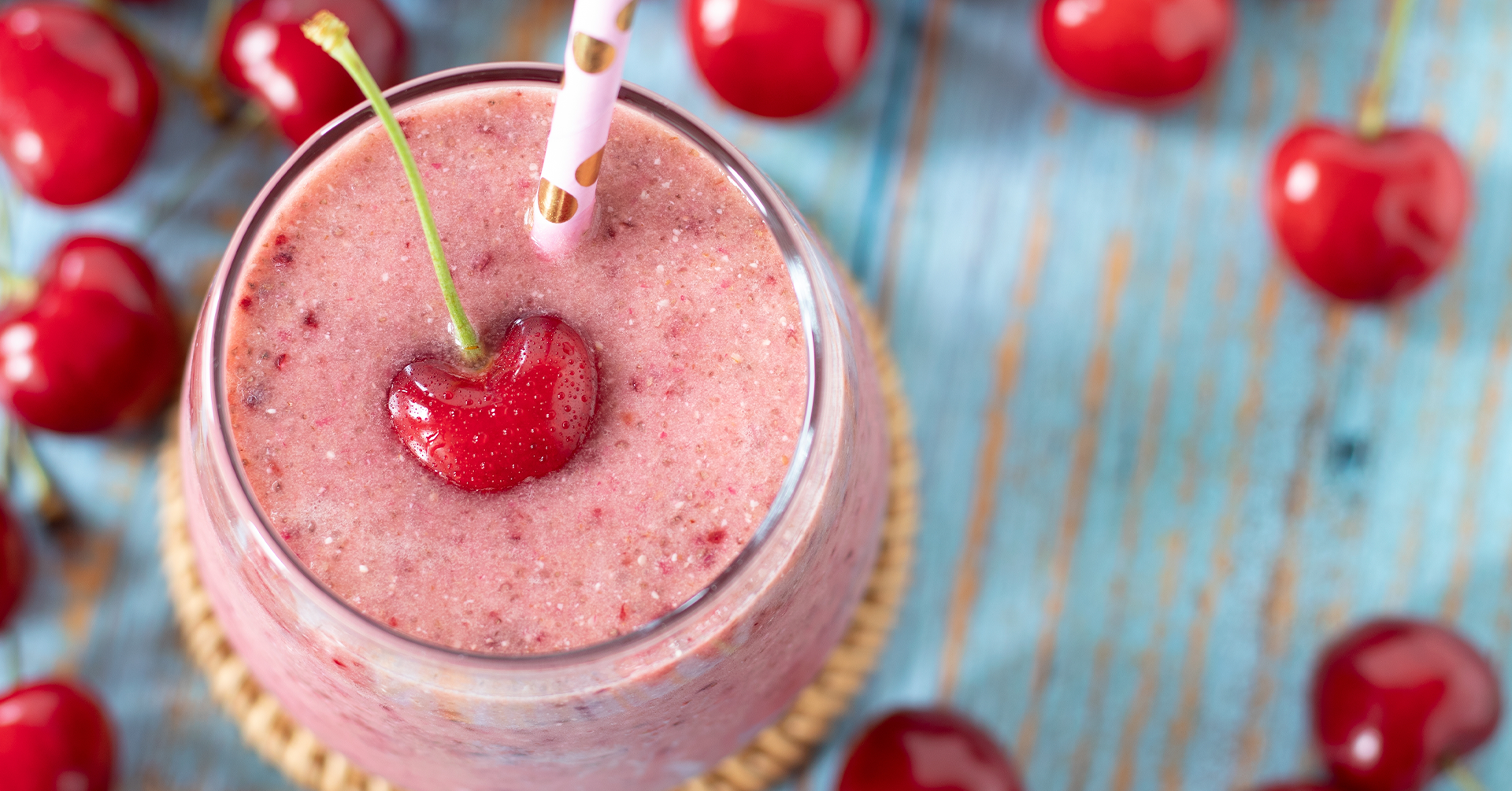 Batido de avena con cerezas
