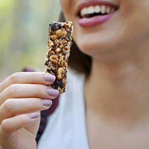 Bocadillos de avena saludables para acompañar tu dieta